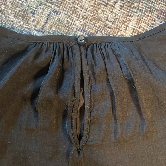 Joie Black Flutter Sleeve Blouse Top Women’s Size Medium M Silky Short Sleeve - Picture 5 of 5